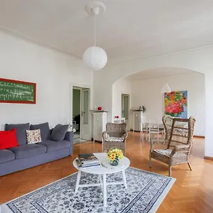 apt-with-balcony-50-m-far-from-pagano-m1.italymilanhotels.net/